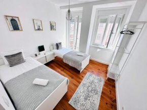 Lisbon 87 City Center Flat Ideal for Groups and Families
